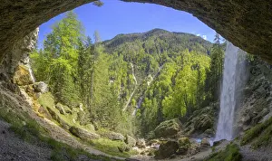 Uninhabited River Landscape Photo Drucke: You can walk behind the Pericnik waterfall