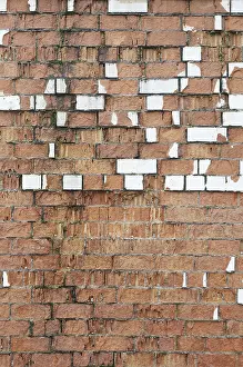 Empty Uninhabited Space Drucke: The wall has broken on the middle