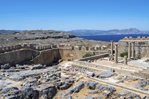 Dodecanese Island Greece Drucke: Wall and columns of the Roman temple