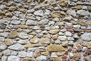 Black Forest Architecture Drucke: Wall stones with different types of stone