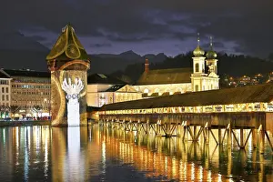 Jesuit Church Architecture Drucke: Wassertum with light installation