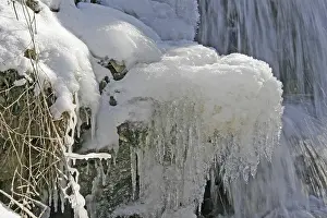 Uninhabited Waterfront Scenes Drucke: On the water, ice formations
