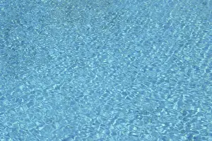 Blue Water Surface Drucke: Water surface of a pool