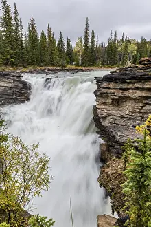 Icefields Parkway Drucke: Waterfall, Athabasca Falls, Athabasca River