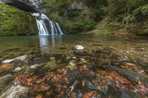No People Waterfall Photo Drucke: Waterfall from the source of the Lison in a haven of peace with its waterfall surrounded by forest