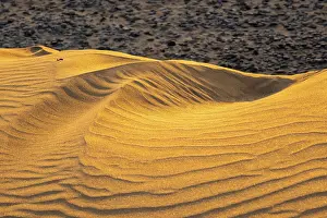 Deserted Canary Islands Beach Drucke: Wave pattern, Maspalomas sand dunes