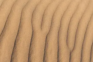 Wave Pattern In Sand Drucke: Wave pattern in the sand, Sossusvlei