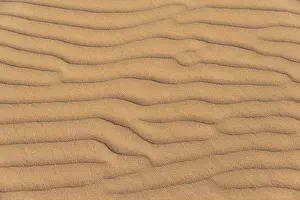 Wave Pattern In Sand Drucke: Wave pattern in the sand, Sossusvlei