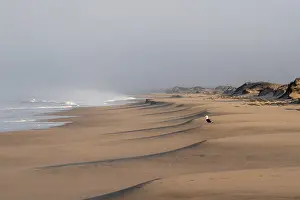 African Nature Reserves Drucke: Waves burn on the Atlantic coast
