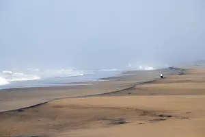 African Nature Reserves Drucke: Waves burn on the Atlantic coast