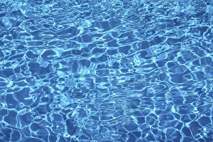 Deserted Swimming Pool Drucke: Wavy blue water surface with reflections