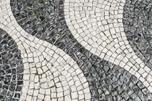 Rossio Lisbon Portugal Drucke: Wavy pattern in pavement, black and white