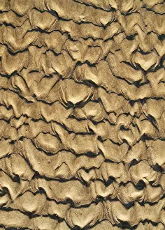 Deserted Spanish Beach Drucke: Wavy pattern in the sand of beach
