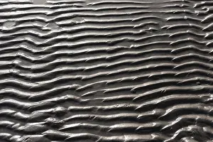 Empty Beach Scene Drucke: Wavy pattern of sand on a beach