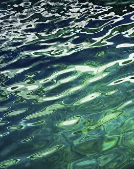 Empty Rural Landscape Photo Drucke: Wavy water surface area