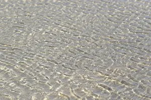 Abstract Wave Pattern Drucke: Wavy water surface, background image