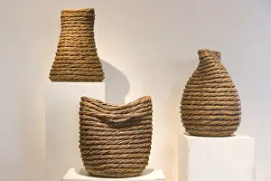 Handicraft Studio Shots Drucke: Weaved vases