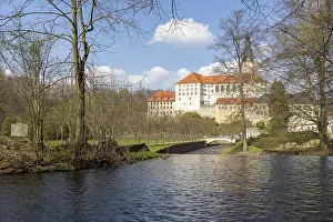 Waterfront Buildings Germany Drucke: Weesenstein Castle with Muglitz