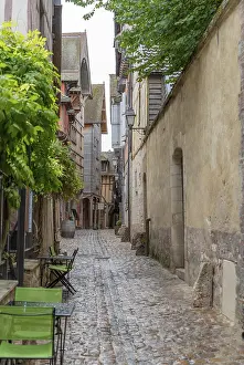 Old Town Street Scene Drucke: Wet impression of Troyes