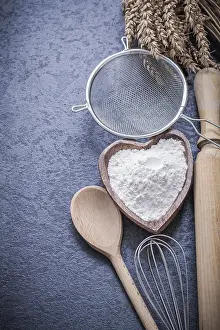 Dark Background Food Photography Drucke: Wheat rye ears flour and set for baking vertical view