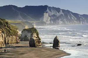 New Zealand Coastal Scenery Drucke: White Cliffs Beach at low tide