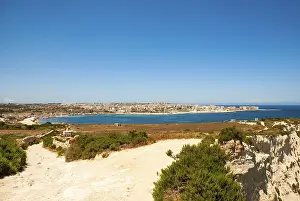 Rocky Coastline Photos Drucke: White cliffs at the coast of Malta