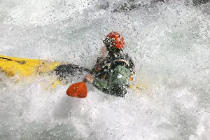Outdoor Recreational Activity Drucke: White water kayaking