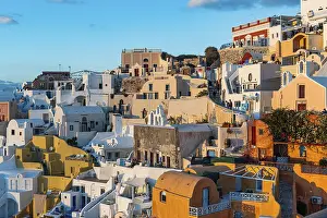 Cyclades Islands Landscape Drucke: Whitewashed architecture at sunset