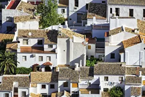 Drucke von Weiße Häuser, Blick von oben auf Dächer, Route der Weißen Dörfer, Zuheros, Provinz Córdoba, Córdoba, Andalusien, Spanien Weiße Augen Drucke: Weiße Häuser, Blick von oben auf Dächer.