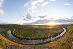 European River Landscape Drucke: Wide panorama of the Neckar river loop at sunset