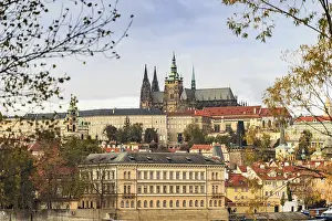 Prague Castle Panorama Drucke: Wide panoramic view of Prague castle complex
