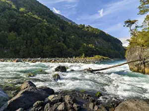 Mountain Creek Photography Drucke: Wild river between rocks and forests