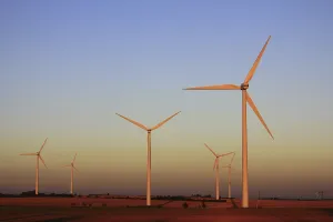 Power Generation Drucke: Wind turbines in the light of the setting sun