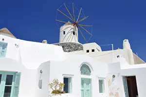 Mediterranean Island Homes Drucke: Windmill in a typical Cycladic architectural style