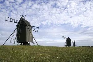 Deserted Windmill Structures Drucke: Windmills, Oland, Remso