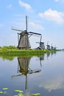 Kinderdijk Windmills Drucke: The windmills and the reflection on water in Kinderdijk
