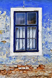 Lower Austria Travel Photography Drucke: Window, facade with flaking paint