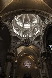 Empty Church Interior Space Drucke: Window detail interior of a Gothic Catholic Cathedral