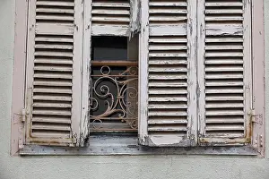 Deserted Urban Environment Photo Drucke: Window in Troyes