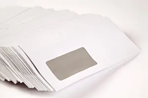 Office Supply Still Life Drucke: Windowed envelopes, white, front