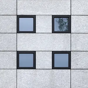Deserted House Facade Drucke: Windows on the facade of a building
