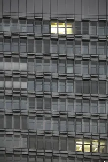 Modern Office Architecture Drucke: Windows of an office building