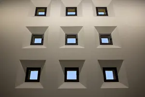 Deserted Windows Drucke: Windows on a Wall