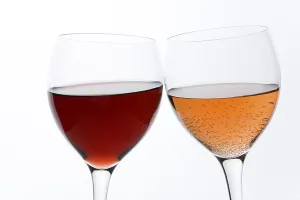 Wine Glass Detail Drucke: Two wine glasses