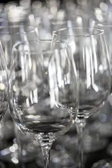 Celebration Drinkware Drucke: Wine glasses