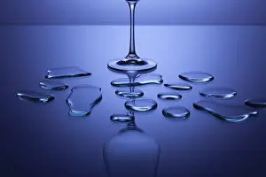 Wine Glass Photography Drucke: Empty wine glasses on a clean gradient background