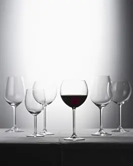 Still Life Studio Setup Drucke: Six wineglasses