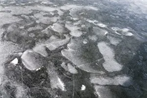 Bilder Datiert 10. März 2024: Winter, Eisstruktur, Sankt-Lorenz-Strom