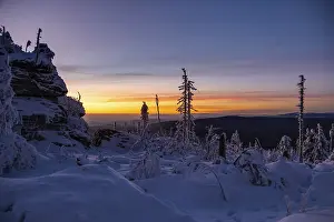 Snow Covered Landscape Photo Drucke: Winter landscape in the evening light