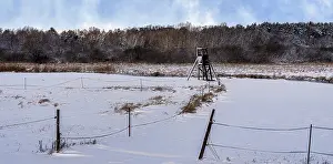 German Farmland In Snow Drucke: Winter landscape, fields and fields in Berlin Lubars